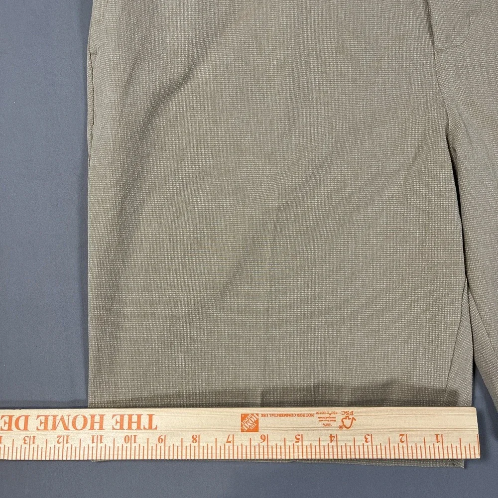 Adidas Aeroready Mens Performance Golf Casual Geometric Beige Tan Shorts 38‎